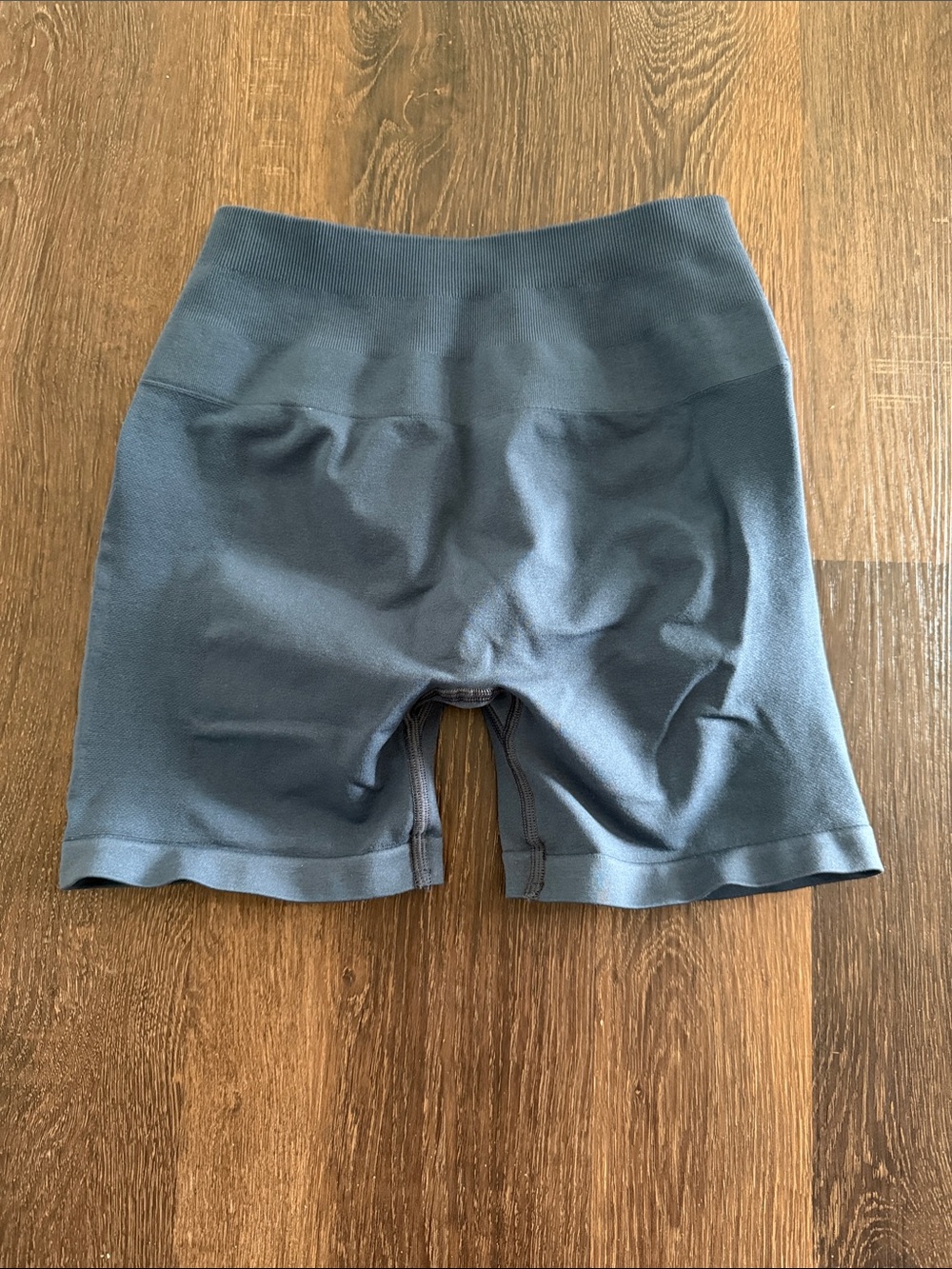 Alphalete High-Waist Performance Bike Shorts - Blue